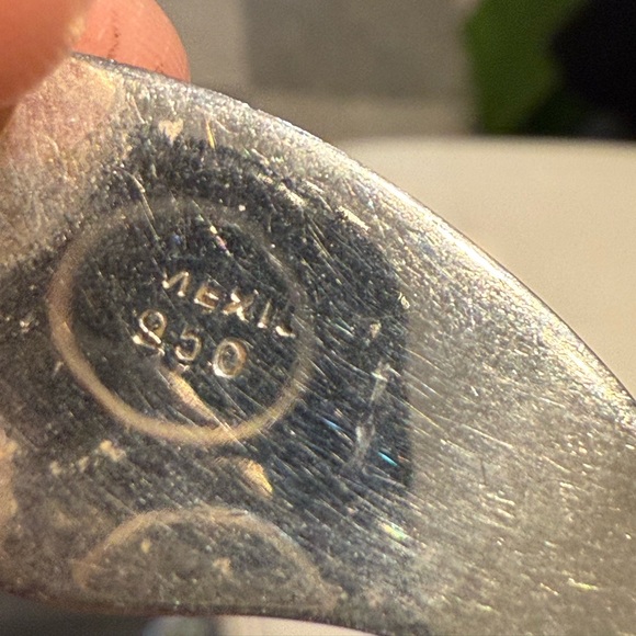 Vintage Black Onyx, Platinum Stamped “950” Mexican Clip On Earrings - Picture 3 of 5